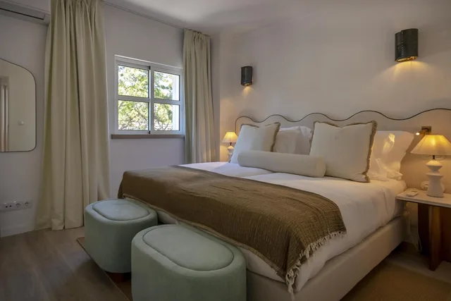 2 Bedrooms, Suite, King and Twin Beds, Pool View, Sofa, Courtyard Area، Villas D Agua 1/9