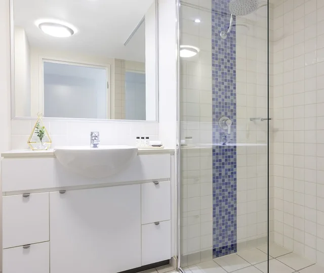 شقة بسرير كينج وسرير كوين بغرفتي نوم، Oaks Brisbane Festival Suites 8/8