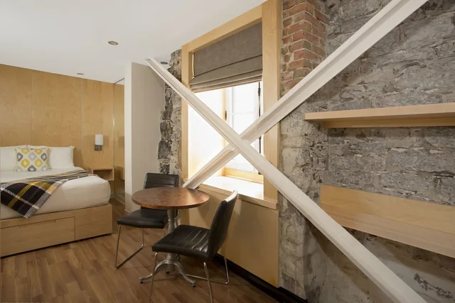 غرفة صغيرة بسرير كوين، Hotel Du Vieux Quebec 5/7