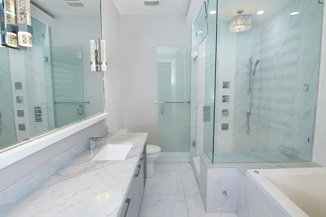 4 Bedrooms, Family, House, 4 Queen Beds, Mountain View, The Chateau 8/8