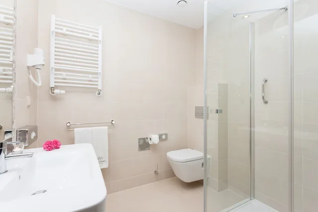 جناح كومفورت بسريرين منفصلين مع أريكة، Hotel Lambert Medical Spa 8/10