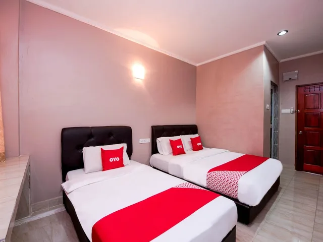 جناح سوبيريور بسرير مزدوج وسرير فردي، Hotel O Rg Motel 1/2