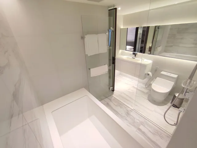 غرفة تنفيذية بسرير كينج، Ashley Hotel BKK 3/4