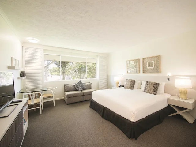 غرفة تنفيذية بسرير كينج، Oaks Sunshine Coast Oasis Resort 2/5