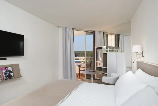 Melia, Guest Room, Twin Beds, Melia Cala Galdana 4/9