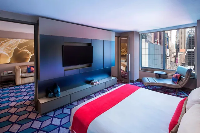 Fantastic, Suite, King Bed, Sofa، W New York Times Square 1/3