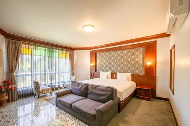 جناح جونيور بسرير مزدوج، Erawan Hotel 2/8