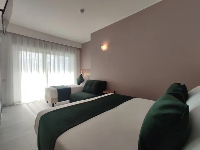 غرفة عائلية، Massimi City Garden Hotel 2/4