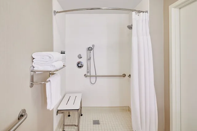 جناح بسريرين كوين مع سرير سحّاب إضافي، Springhill Suites Phoenix Tempe Airport 9/9