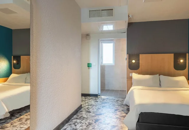 Room, Double Bed, Accessible, B&B HOTEL Amiens Centre Cathedrale 4/9