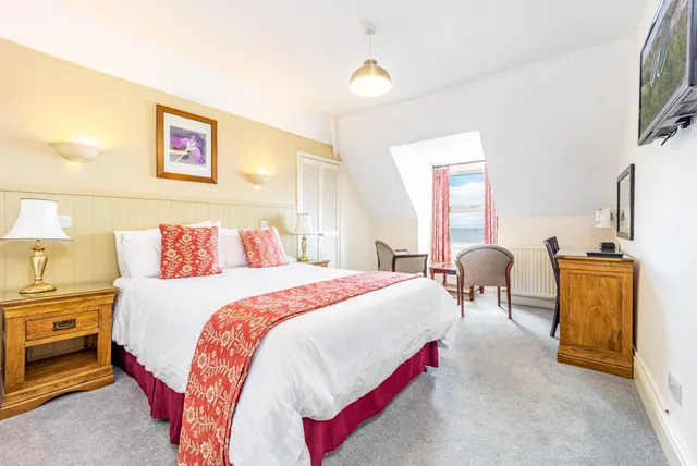 غرفة قياسية بسرير مزدوج بإطلالة على الحديقة، Best Western Walton Park Hotel 1/4