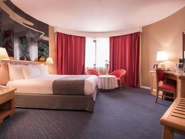 جناح سوبيريور بسرير كينج بإطلالة، Mercure Alger Aeroport 6/10