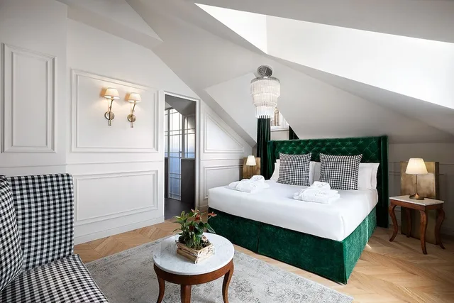 جناح رئاسي بسرير كوين بشرفة بإطلالة، Matilde Boutique Hotel, WorldHotels Elite 1/4
