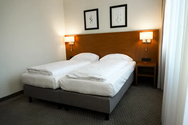 غرفة قياسية بسرير مزدوج أو سريرين منفصلين، Sylter Hof Hotel 3/8