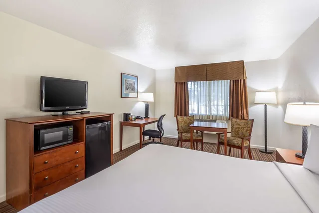 غرفة بسرير كينج، Best Western Capital City Inn 3/4