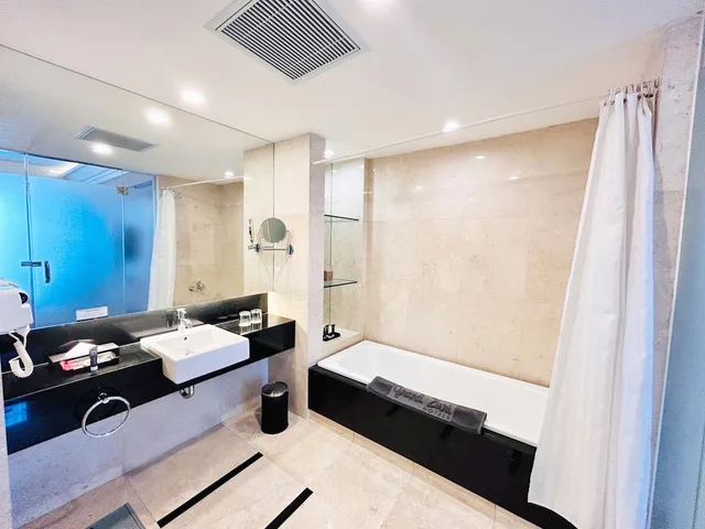 جناح جونيور بسرير كينج للمدخنين، Grand Zuri Bsd City 6/7
