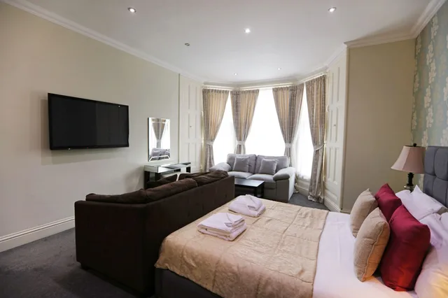 جناح تنفيذي بسرير مزدوج مع أريكة، Palmerston Suites 3/5