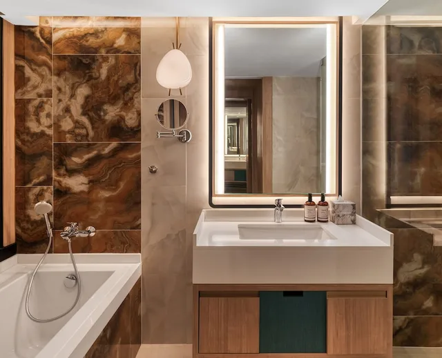 Club Deluxe Premium King, Dusit Thani Krabi Beach Resort 5/11