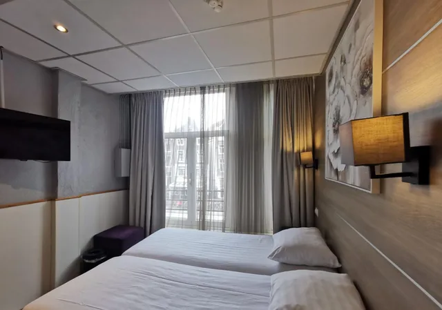 غرفة بسريرين منفصلين بحمام خاص، Hotel Mevlana 3/7