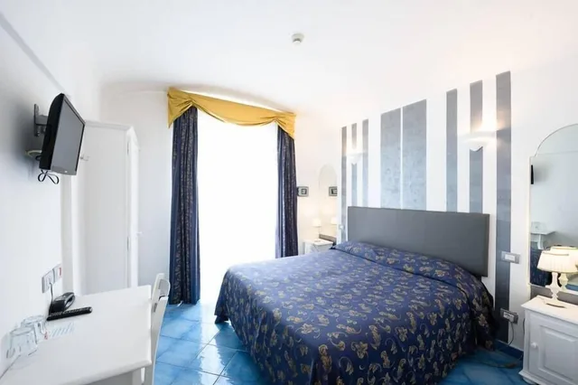 غرفة كومفورت بسرير مزدوج، Bussola Di Hermes Hotel 3/10