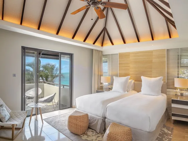 5 Bedrooms, Premium, Residence, Villa, Twin Beds, 3 King Beds, Ocean Front, Private Pool، Four Seasons Resort Mauritius at Anahita 1/10