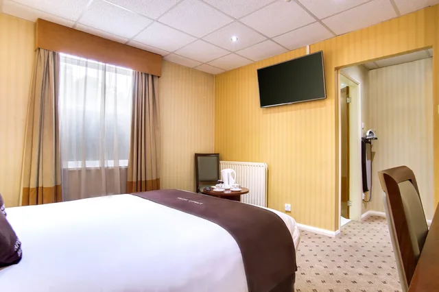 غرفة سوبيريور بسرير مزدوج، Apollo Hotel 2/3