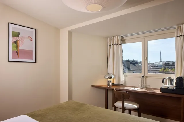 Room, Queen Bed, Eiffel View، HOTEL D'ARGENSON 4/7