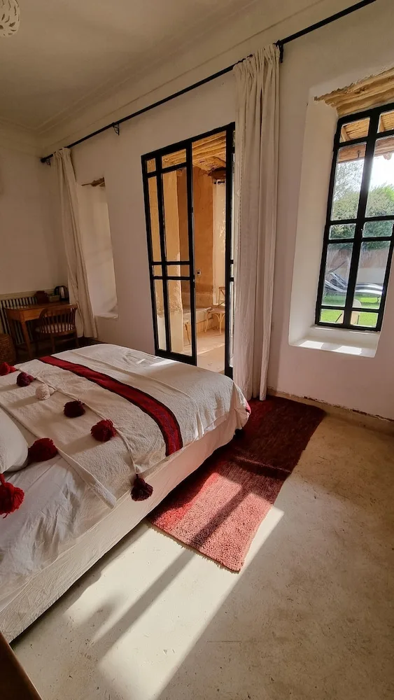 جناح رومانسي بسرير كوين، Tagadert Lodge 1/10