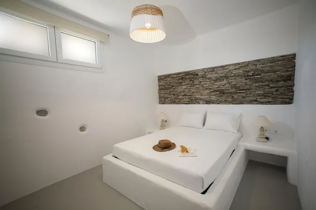 2 Bedrooms, Apartment, Garden View, Irida Luxury Apartments 2/10