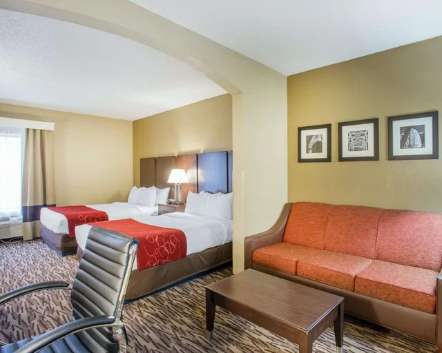 جناح، Comfort Suites Lebanon 1/4
