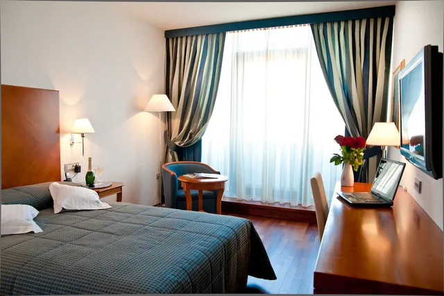 غرفة تنفيذية بإطلالة على المدينة مفردة بسرير فردي، Hotel Beyfin 3/6