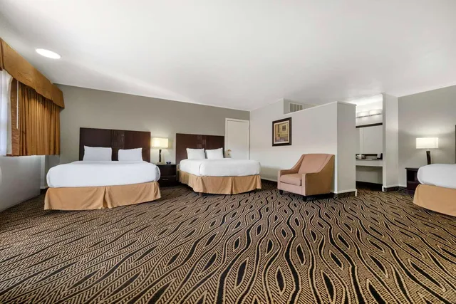 غرفة بسريرين كوين، Best Western Red Carpet Inn 3/5