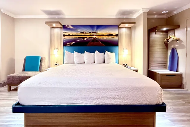 غرفة بسرير كينج للمدخنين، Days Inn By Wyndham Los Angeles Lax Redondo Manhattan Beach 7/10