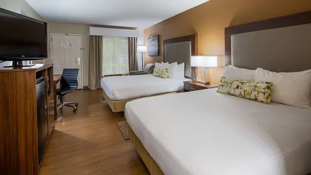 غرفة بسريرين كوين، Best Western Shenandoah Inn 1/4