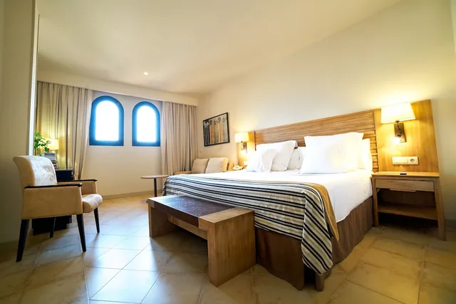 غرفة بسريرين منفصلين، Barcelo Punta Umbria Beach Resort 1/3