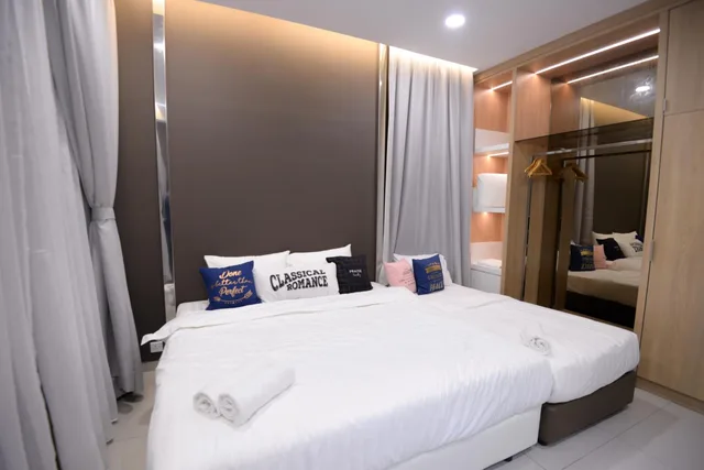 شقة بسرير كينج وسريرين منفصلين بإطلالة على البحر بغرفة نوم واحدة، Atlantis Residence@Iconstay Melaka 3/5