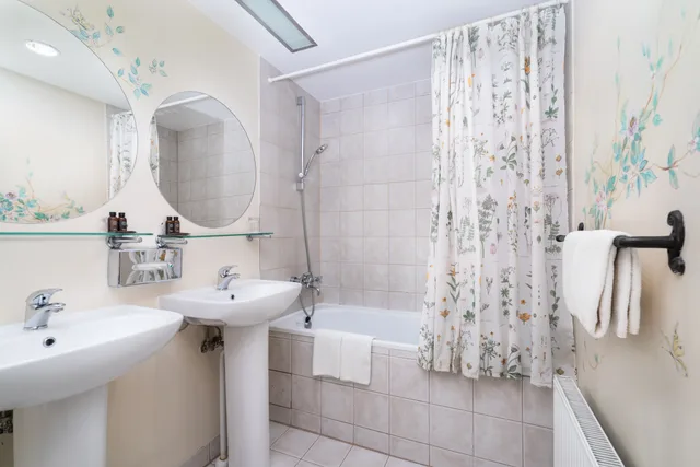 جناح جونيور، St Peters Boutique Hotel 2/2