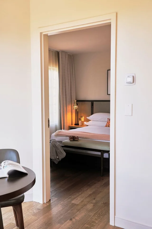 Design, Suite, King Bed, Sofa، The Alida, Savannah, a Tribute Portfolio Hotel 2/4