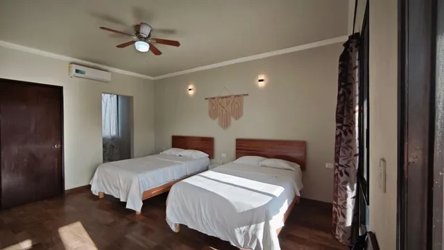 Superior, Twin Beds, Hostal 230 5/10