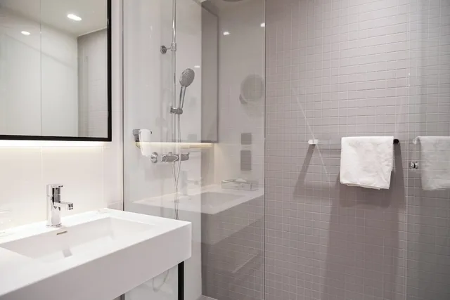 غرفة قياسية بسرير كوين مع أريكة، Holiday Inn Helsinki Expo Ex Holiday Inn Helsinki Exhibition Convention Centre 9/10