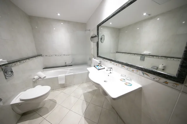 Inner, Single, No Balcony، Solana Hotel & Spa 10/10