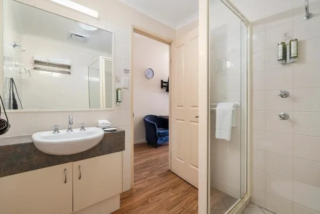 Family, Studio, Queen and Twin Beds, Caboolture Central Motor Inn 5/5