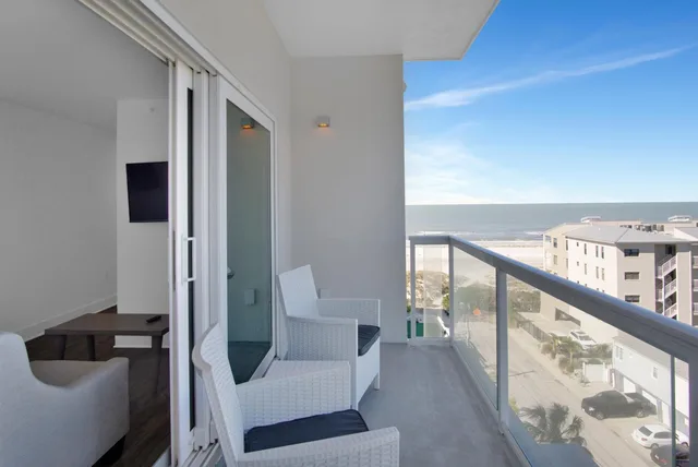 3 Bedrooms, Deluxe, Suite, Gulf View, High Floor, The Avalon Club 10/10