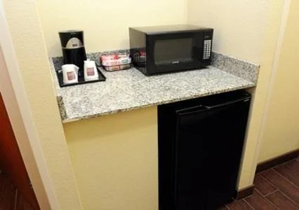 جناح بسرير كوين، Comfort Suites Near Tanger Outlet Mall 1/4