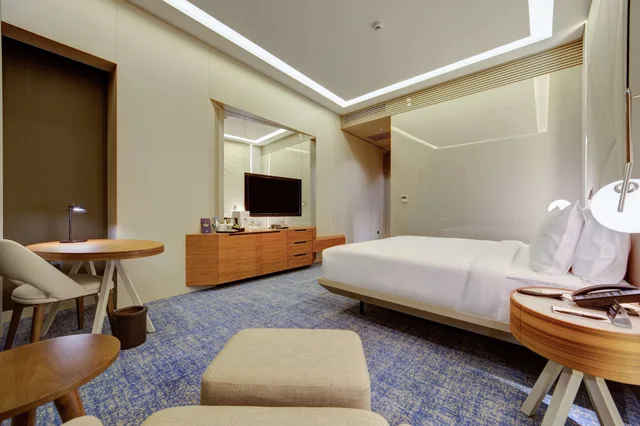 غرفة قياسية بسرير كينج، DoubleTree by Hilton Adana 3/4