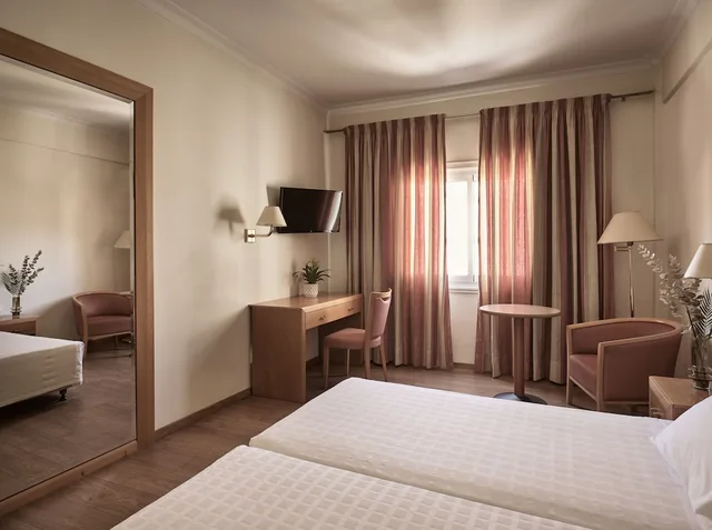 غرفة كلاسيكية بسرير مزدوج أو سريرين منفصلين، Strada Marina 3/5