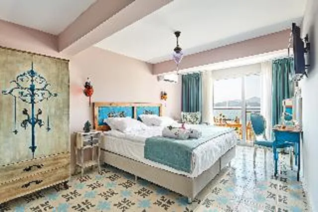 غرفة سوبيريور بسرير مزدوج بإطلالة على البحر، Fi Light Solto Boutique Beach Hotel 1/3