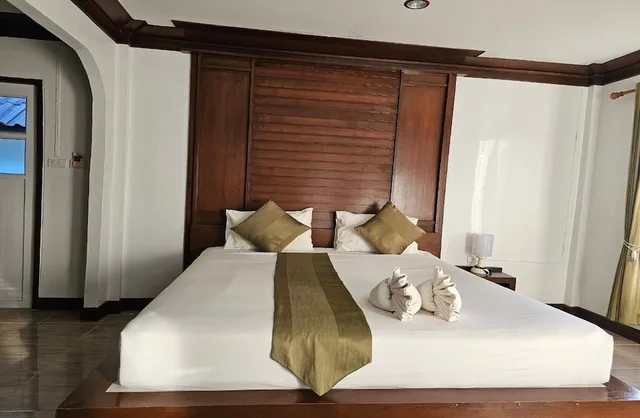 Deluxe, Twin Beds, Beach Side، Lanta Nice Beach Resort 1/5