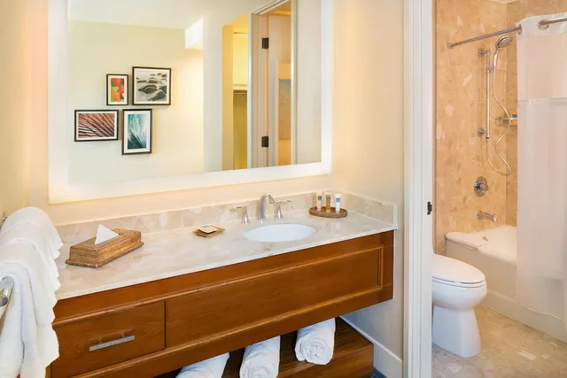 Renovated, Palace, 2 Queen Beds, Ocean View، Hilton Waikoloa Village 6/7