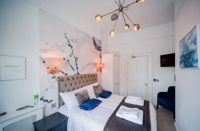 Duchess, Double Bed، The Strand Hotel 10/10